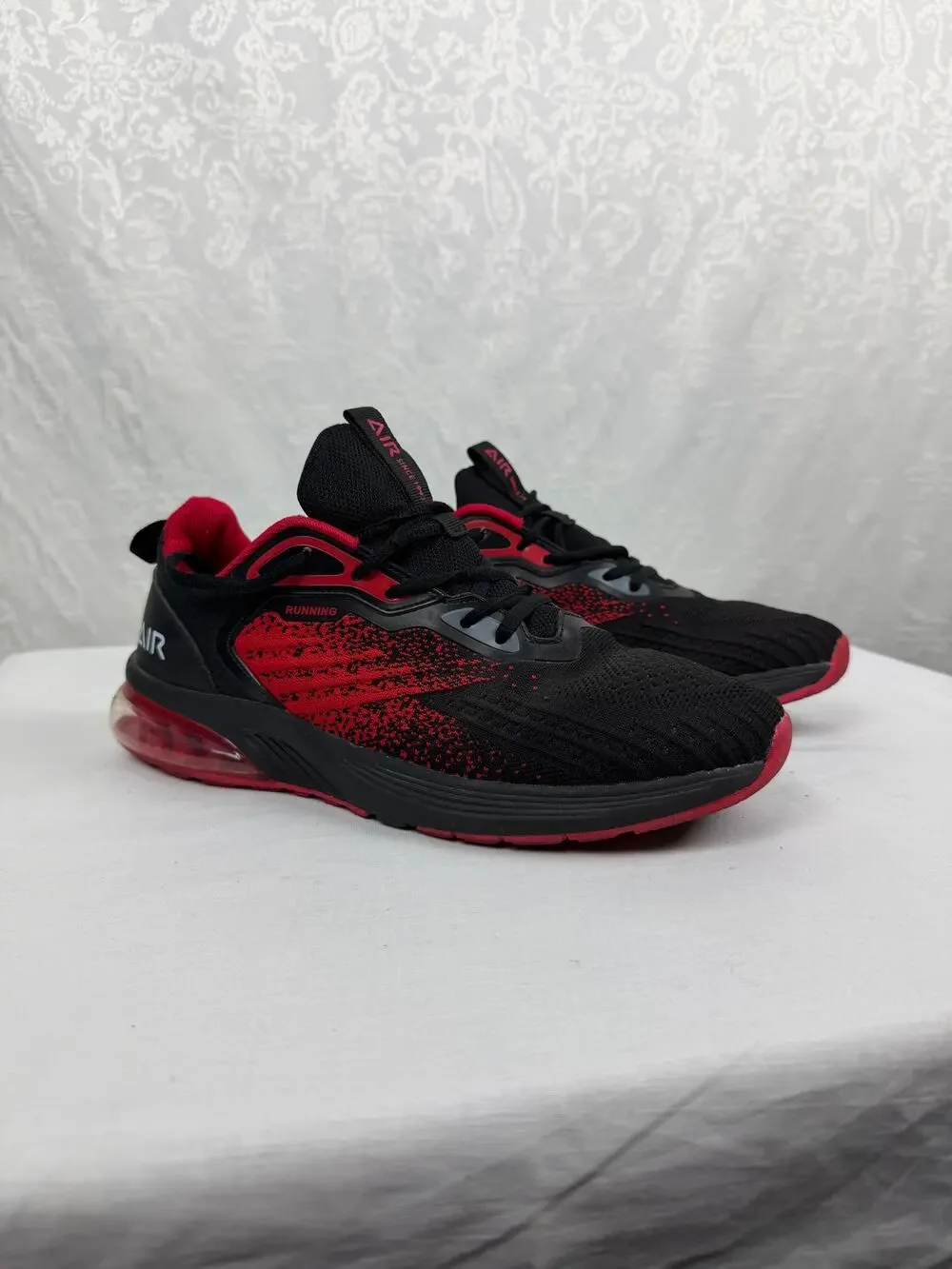 Nike Air Black & Red Running Shoes Men's US 10 / EU 44